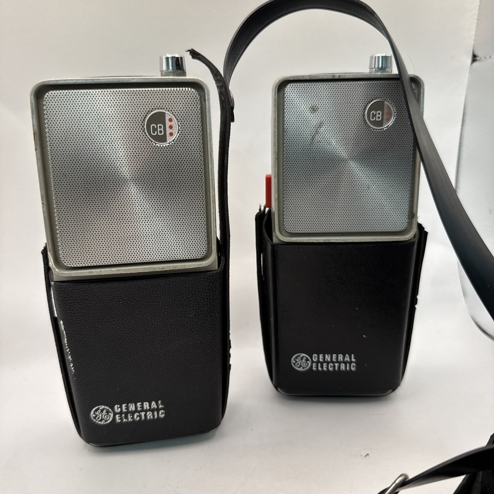 Set‎ Of 2 Vintage 1966 General Electric Transceiver Model Y-7020A CB untested